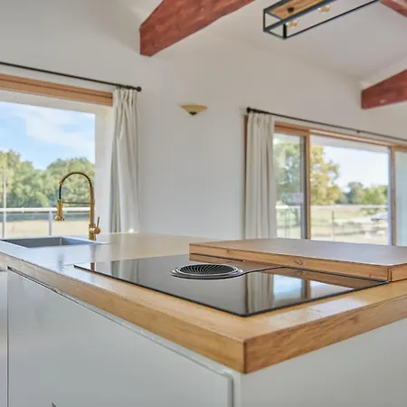 Guest house Domaine De Badine, 15 Min Bordeaux & Saint-emilion Saint-Sulpice-et-Cameyrac